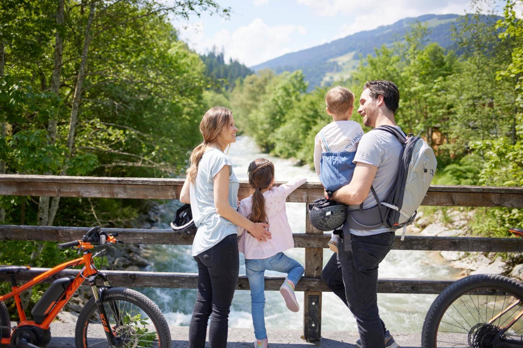 Das Hopfgarten Familotel Tirol Hopfgarten im Brixental Exteriör bild